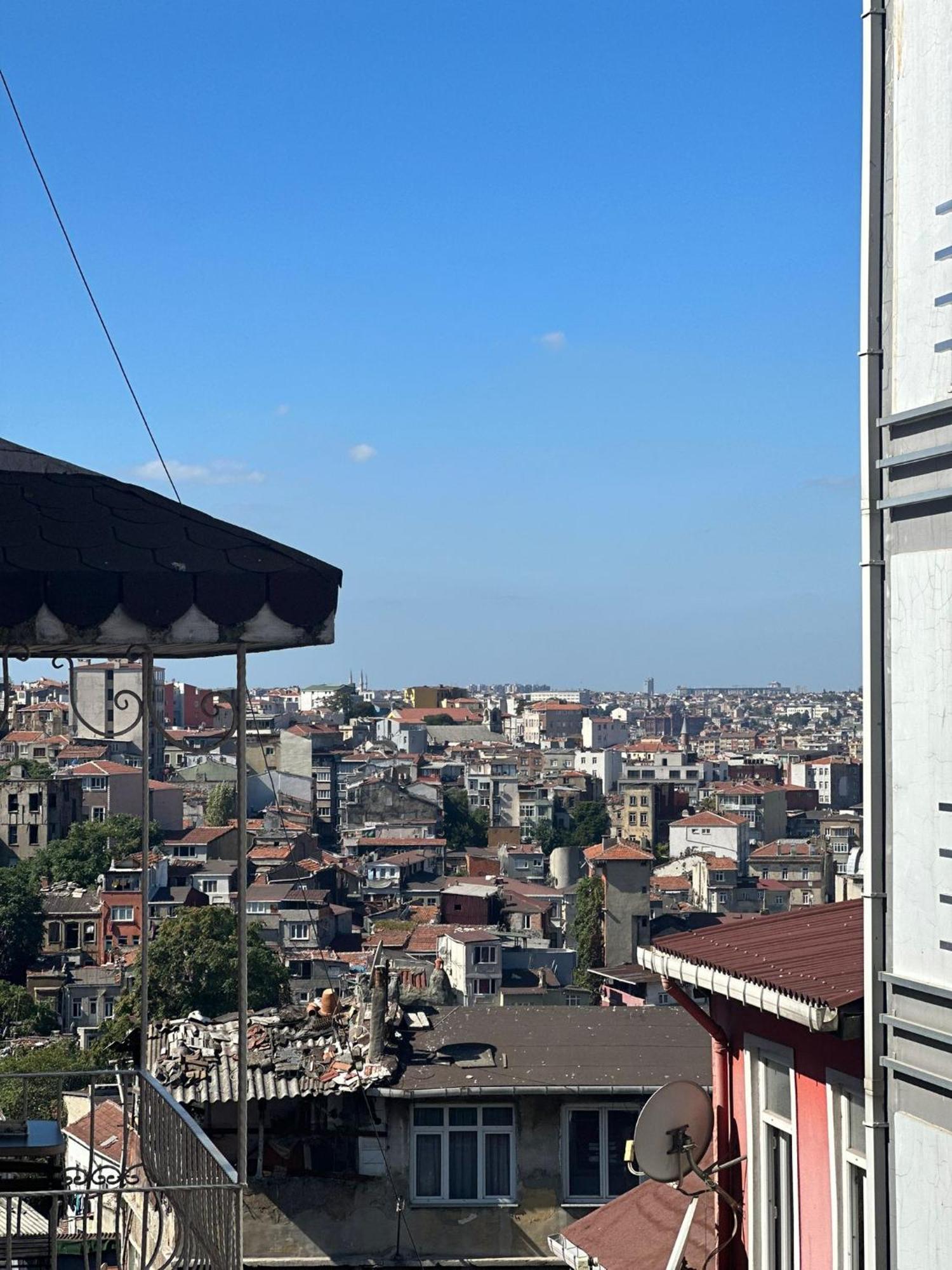 Whitemoon Hotel Suites Taksim Стамбул Экстерьер фото