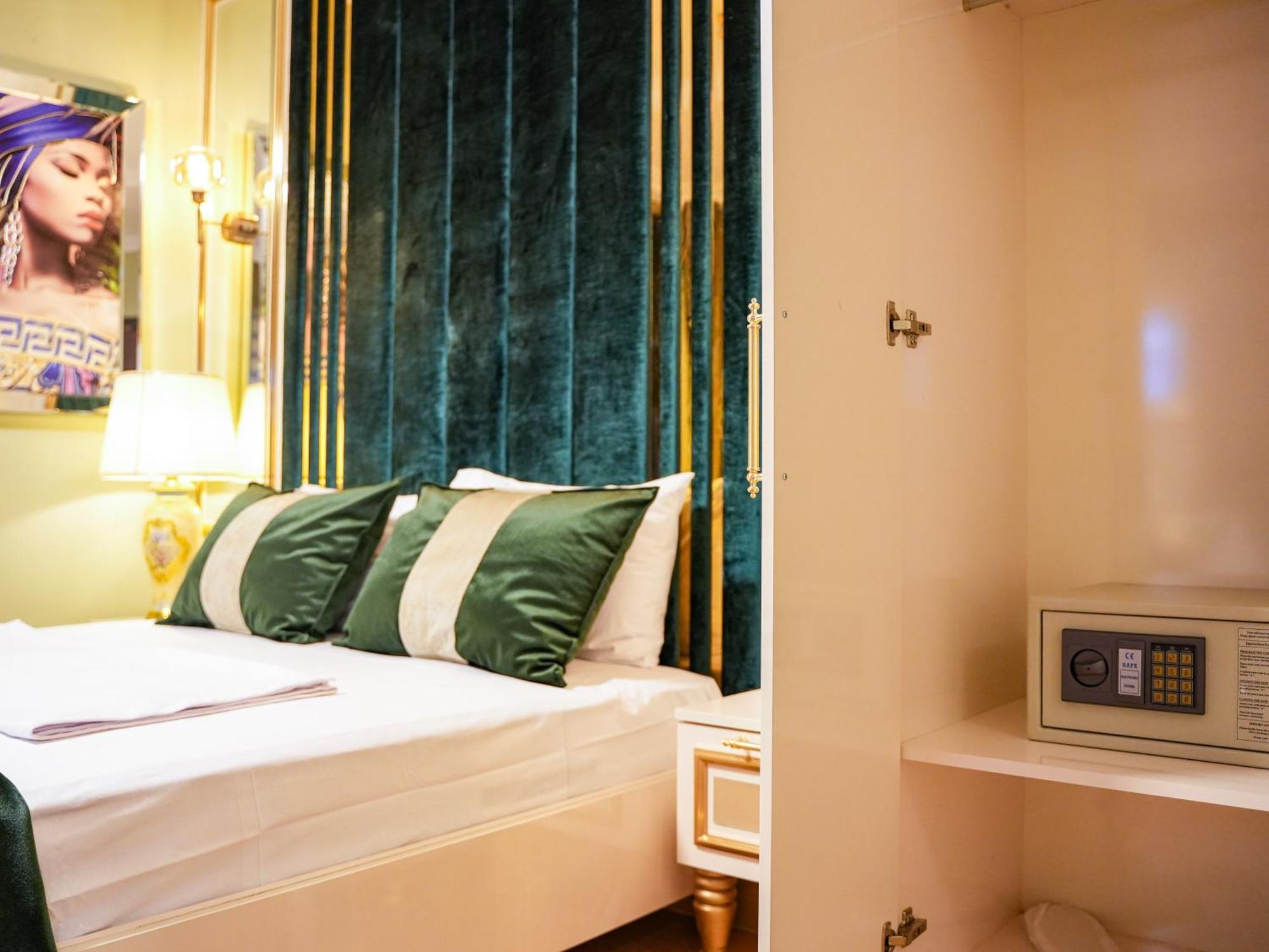 Whitemoon Hotel Suites Taksim Стамбул Экстерьер фото